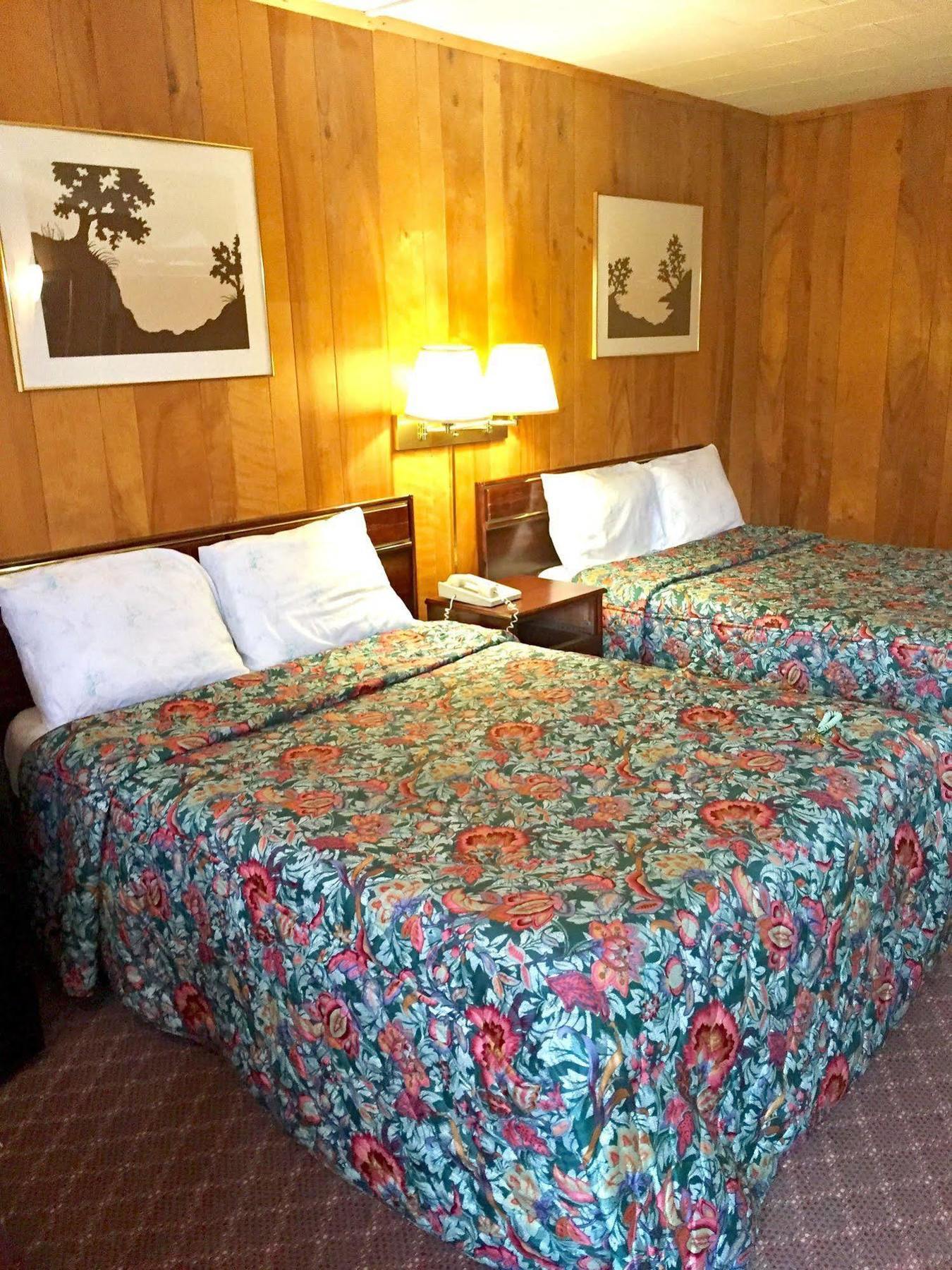 Travel Inn Westmoreland Bagian luar foto