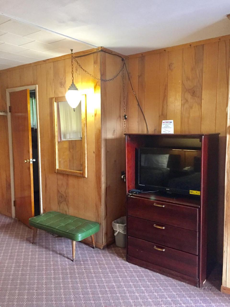 Travel Inn Westmoreland Bagian luar foto